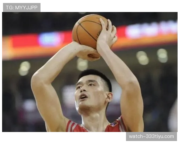 姚明内线统治力显著高于同期中锋，篮下稳定性提升球队防守质量